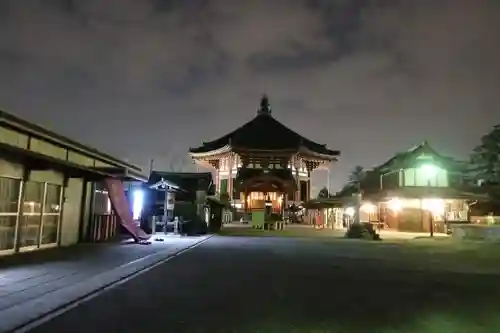 興福寺の本殿・本堂
