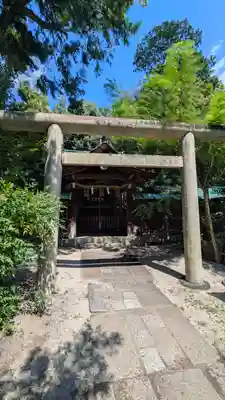 岡崎神社の鳥居