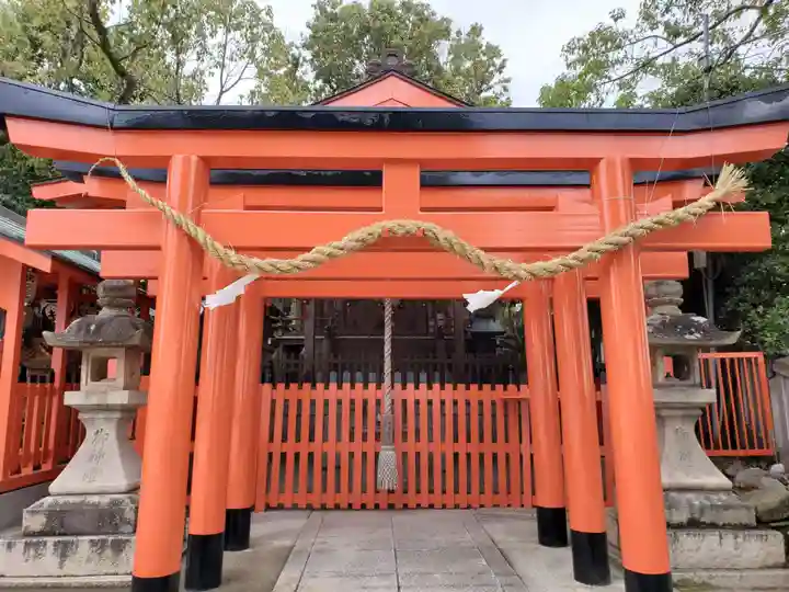 熊内八幡神社の末社・摂社