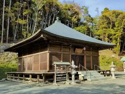 高蔵寺の本殿・本堂