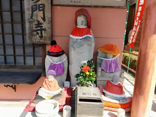 毘沙門寺の地蔵