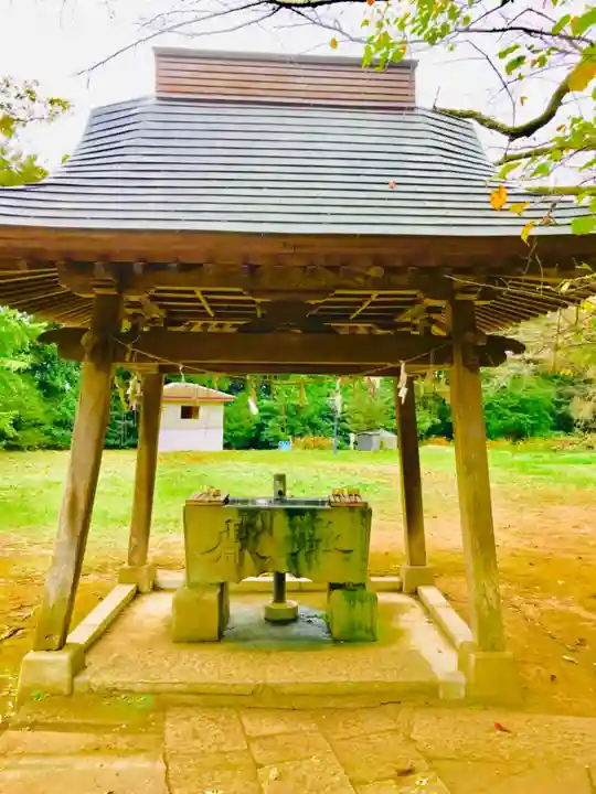 日先神社の手水舎