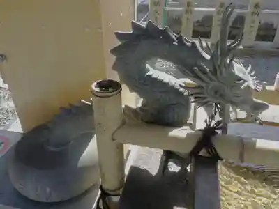 白山神社(二子町)の手水舎