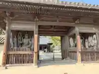 斑鳩寺の山門・神門