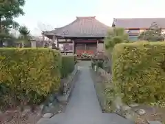 宝長寺の本殿