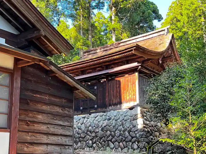 久津八幡宮の本殿・本堂