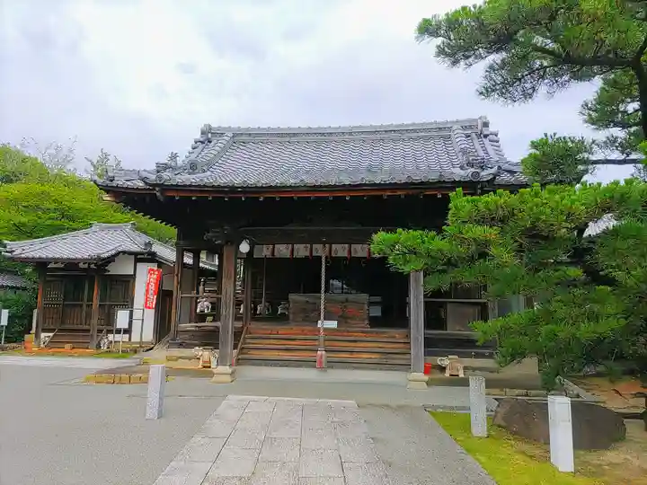 高照寺の本殿・本堂