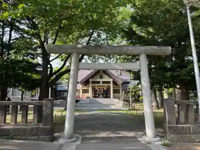 江南神社の{uncategorized: "未分類", other: "その他", undefined: "問題あり", building: "その他建物", grave: "お墓", sacred_gate: "鳥居", guardian: "狛犬", statue: "像", buddha: "仏像", history: "歴史", nature: "自然", garden: "庭園", animal: "動物", pagoda: "塔", temizu: "手水舎", mountain_gate: "山門・神門", sanctuary: "本殿・本堂", subordinate: "末社・摂社", art: "芸術", scenery: "景色", jizo: "地蔵", ema: "絵馬", goshuin: "御朱印", omikuji: "おみくじ", items: "授与品その他", amulet: "お守り", goshuincho: "御朱印帳", eats: "食事", festival: "お祭り", votive_dance: "神楽", shichigosan: "七五三参", wedding: "結婚式", experience: "体験その他", initially: "初詣", around: "周辺", anti_infection: "感染症対策"}