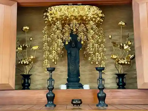 眞性寺の{uncategorized: "未分類", other: "その他", undefined: "問題あり", building: "その他建物", grave: "お墓", sacred_gate: "鳥居", guardian: "狛犬", statue: "像", buddha: "仏像", history: "歴史", nature: "自然", garden: "庭園", animal: "動物", pagoda: "塔", temizu: "手水舎", mountain_gate: "山門・神門", sanctuary: "本殿・本堂", subordinate: "末社・摂社", art: "芸術", scenery: "景色", jizo: "地蔵", ema: "絵馬", goshuin: "御朱印", omikuji: "おみくじ", items: "授与品その他", amulet: "お守り", goshuincho: "御朱印帳", eats: "食事", festival: "お祭り", votive_dance: "神楽", shichigosan: "七五三参", wedding: "結婚式", experience: "体験その他", initially: "初詣", around: "周辺", anti_infection: "感染症対策"}