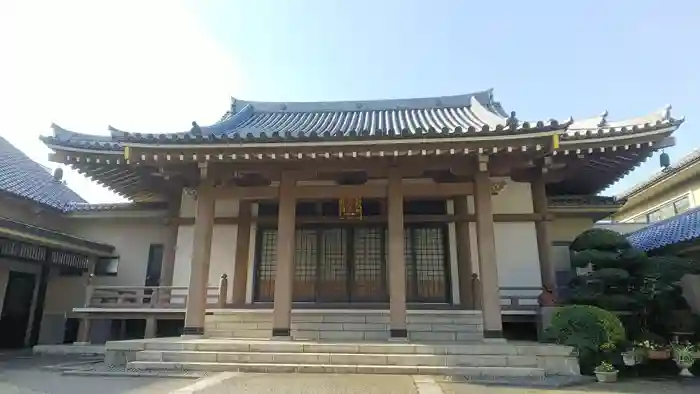 法専寺の本殿