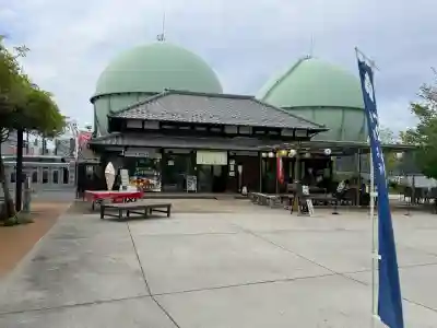 石濱神社の{uncategorized: "未分類", other: "その他", undefined: "問題あり", building: "その他建物", grave: "お墓", sacred_gate: "鳥居", guardian: "狛犬", statue: "像", buddha: "仏像", history: "歴史", nature: "自然", garden: "庭園", animal: "動物", pagoda: "塔", temizu: "手水舎", mountain_gate: "山門・神門", sanctuary: "本殿・本堂", subordinate: "末社・摂社", art: "芸術", scenery: "景色", jizo: "地蔵", ema: "絵馬", goshuin: "御朱印", omikuji: "おみくじ", items: "授与品その他", amulet: "お守り", goshuincho: "御朱印帳", eats: "食事", festival: "お祭り", votive_dance: "神楽", shichigosan: "七五三参", wedding: "結婚式", experience: "体験その他", initially: "初詣", around: "周辺", anti_infection: "感染症対策"}
