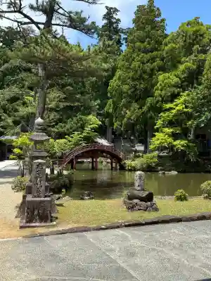 金剛證寺の{uncategorized: "未分類", other: "その他", undefined: "問題あり", building: "その他建物", grave: "お墓", sacred_gate: "鳥居", guardian: "狛犬", statue: "像", buddha: "仏像", history: "歴史", nature: "自然", garden: "庭園", animal: "動物", pagoda: "塔", temizu: "手水舎", mountain_gate: "山門・神門", sanctuary: "本殿・本堂", subordinate: "末社・摂社", art: "芸術", scenery: "景色", jizo: "地蔵", ema: "絵馬", goshuin: "御朱印", omikuji: "おみくじ", items: "授与品その他", amulet: "お守り", goshuincho: "御朱印帳", eats: "食事", festival: "お祭り", votive_dance: "神楽", shichigosan: "七五三参", wedding: "結婚式", experience: "体験その他", initially: "初詣", around: "周辺", anti_infection: "感染症対策"}