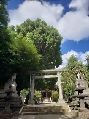 諏訪神社の鳥居