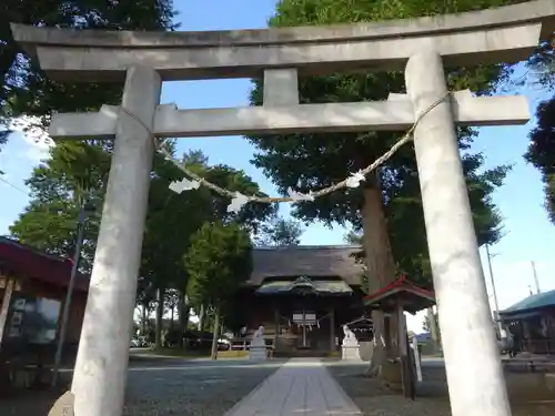 髙部屋神社の鳥居