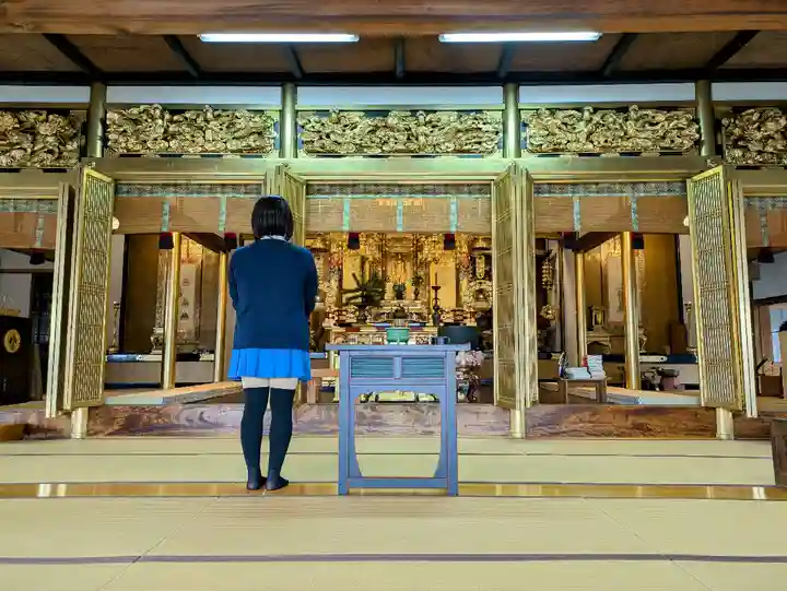 願照寺の本殿・本堂