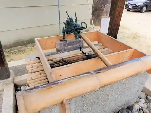 大日女尊神社の手水舎