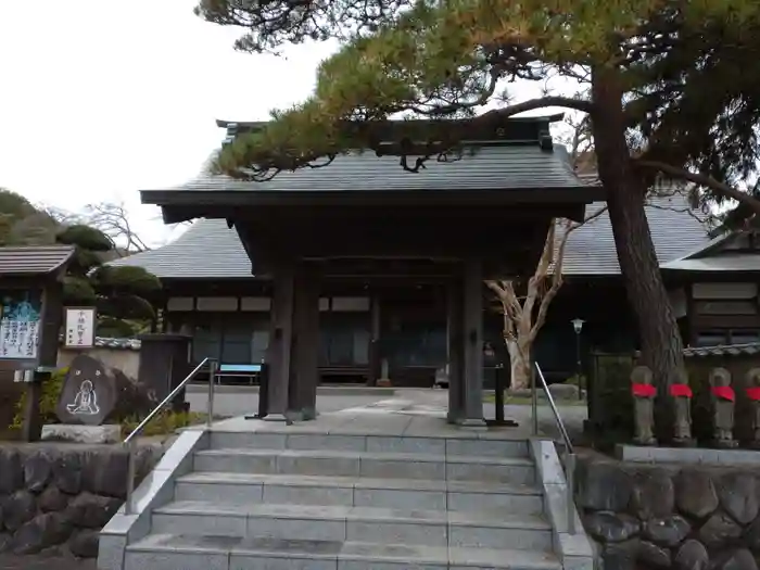 祥泉寺の山門