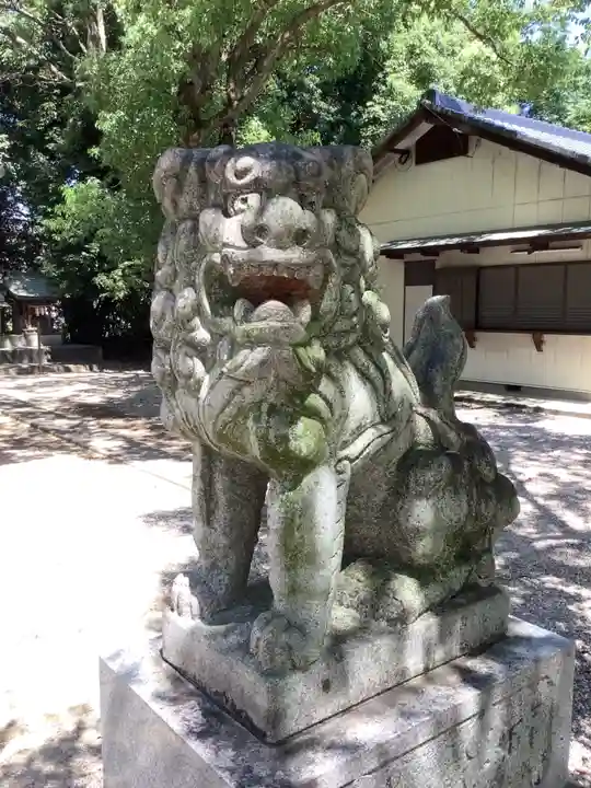和爾良神社(猪子石原)の狛犬