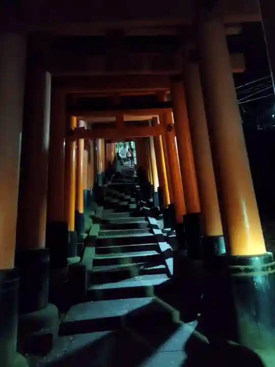 伏見稲荷大社 奥社奉拝所(京都府)