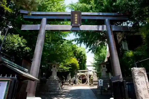諏訪神社の鳥居