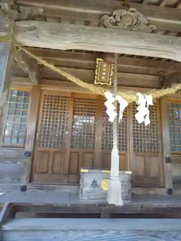 諏訪神社の本殿・本堂