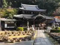 三室戸寺の本殿・本堂