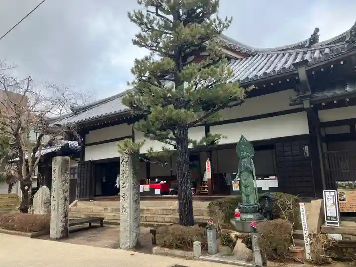 念仏寺の本殿・本堂