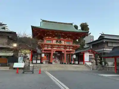 生田神社の{uncategorized: "未分類", other: "その他", undefined: "問題あり", building: "その他建物", grave: "お墓", sacred_gate: "鳥居", guardian: "狛犬", statue: "像", buddha: "仏像", history: "歴史", nature: "自然", garden: "庭園", animal: "動物", pagoda: "塔", temizu: "手水舎", mountain_gate: "山門・神門", sanctuary: "本殿・本堂", subordinate: "末社・摂社", art: "芸術", scenery: "景色", jizo: "地蔵", ema: "絵馬", goshuin: "御朱印", omikuji: "おみくじ", items: "授与品その他", amulet: "お守り", goshuincho: "御朱印帳", eats: "食事", festival: "お祭り", votive_dance: "神楽", shichigosan: "七五三参", wedding: "結婚式", experience: "体験その他", initially: "初詣", around: "周辺", anti_infection: "感染症対策"}