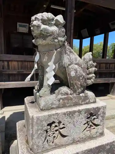 御厨神社の狛犬