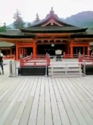 厳島神社の{uncategorized: "未分類", other: "その他", undefined: "問題あり", building: "その他建物", grave: "お墓", sacred_gate: "鳥居", guardian: "狛犬", statue: "像", buddha: "仏像", history: "歴史", nature: "自然", garden: "庭園", animal: "動物", pagoda: "塔", temizu: "手水舎", mountain_gate: "山門・神門", sanctuary: "本殿・本堂", subordinate: "末社・摂社", art: "芸術", scenery: "景色", jizo: "地蔵", ema: "絵馬", goshuin: "御朱印", omikuji: "おみくじ", items: "授与品その他", amulet: "お守り", goshuincho: "御朱印帳", eats: "食事", festival: "お祭り", votive_dance: "神楽", shichigosan: "七五三参", wedding: "結婚式", experience: "体験その他", initially: "初詣", around: "周辺", anti_infection: "感染症対策"}
