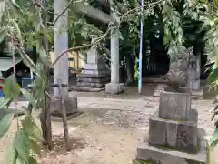 諏訪神社の狛犬