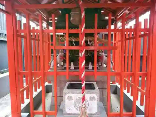 金綱稲荷神社の本殿・本堂