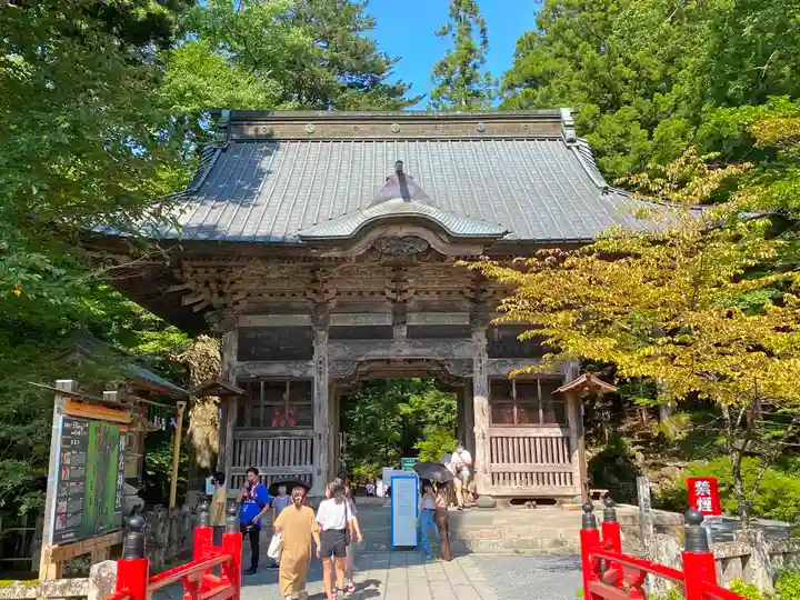 榛名神社の山門・神門
