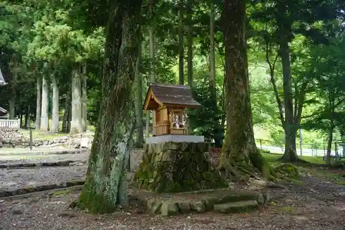 三輪神社の末社