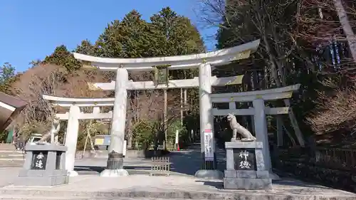 三峯神社の鳥居