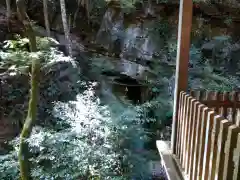 室生龍穴神社の建物その他