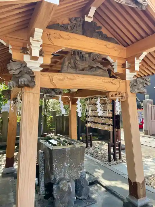 溝口神社の{uncategorized: "未分類", other: "その他", undefined: "問題あり", building: "その他建物", grave: "お墓", sacred_gate: "鳥居", guardian: "狛犬", statue: "像", buddha: "仏像", history: "歴史", nature: "自然", garden: "庭園", animal: "動物", pagoda: "塔", temizu: "手水舎", mountain_gate: "山門・神門", sanctuary: "本殿・本堂", subordinate: "末社・摂社", art: "芸術", scenery: "景色", jizo: "地蔵", ema: "絵馬", goshuin: "御朱印", omikuji: "おみくじ", items: "授与品その他", amulet: "お守り", goshuincho: "御朱印帳", eats: "食事", festival: "お祭り", votive_dance: "神楽", shichigosan: "七五三参", wedding: "結婚式", experience: "体験その他", initially: "初詣", around: "周辺", anti_infection: "感染症対策"}