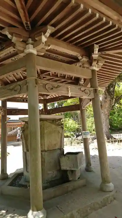 與止日女神社の手水舎