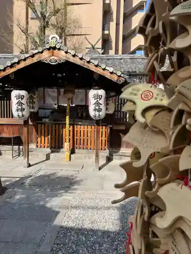 御金神社の本殿