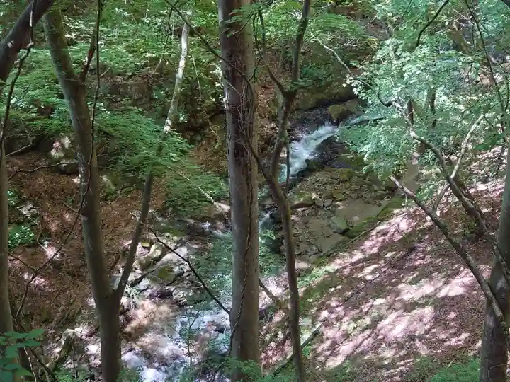 大嶽山那賀都神社(山梨県)