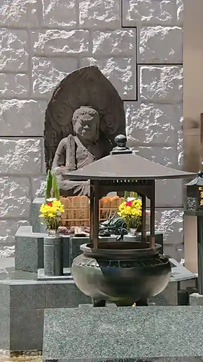 赤坂不動尊威徳寺の仏像