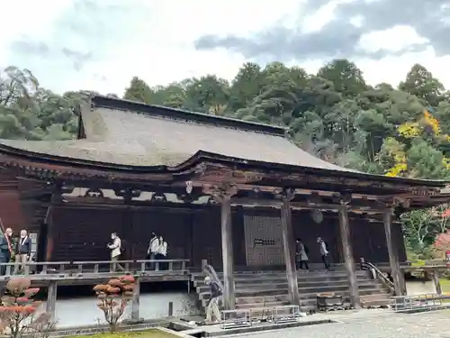 西明寺の本殿