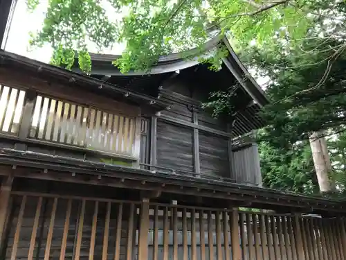 湯倉神社の本殿・本堂