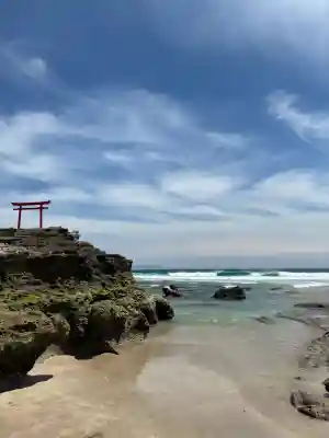伊古奈比咩命神社の{uncategorized: "未分類", other: "その他", undefined: "問題あり", building: "その他建物", grave: "お墓", sacred_gate: "鳥居", guardian: "狛犬", statue: "像", buddha: "仏像", history: "歴史", nature: "自然", garden: "庭園", animal: "動物", pagoda: "塔", temizu: "手水舎", mountain_gate: "山門・神門", sanctuary: "本殿・本堂", subordinate: "末社・摂社", art: "芸術", scenery: "景色", jizo: "地蔵", ema: "絵馬", goshuin: "御朱印", omikuji: "おみくじ", items: "授与品その他", amulet: "お守り", goshuincho: "御朱印帳", eats: "食事", festival: "お祭り", votive_dance: "神楽", shichigosan: "七五三参", wedding: "結婚式", experience: "体験その他", initially: "初詣", around: "周辺", anti_infection: "感染症対策"}