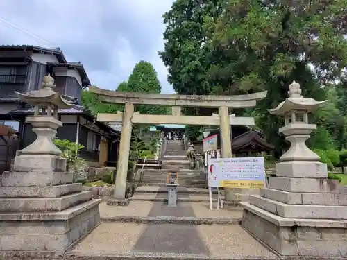 白國神社の鳥居