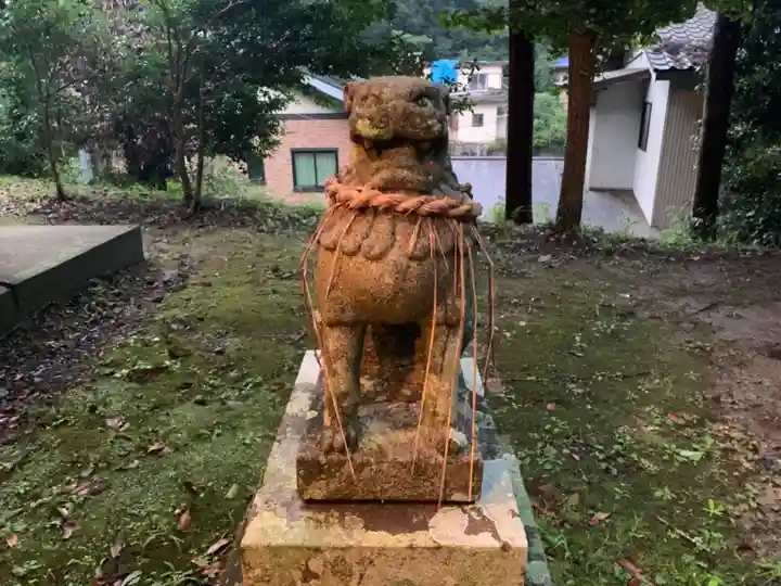 川戸神社の狛犬