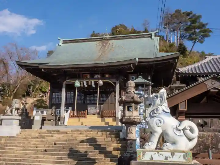 陶山神社の{uncategorized: "未分類", other: "その他", undefined: "問題あり", building: "その他建物", grave: "お墓", sacred_gate: "鳥居", guardian: "狛犬", statue: "像", buddha: "仏像", history: "歴史", nature: "自然", garden: "庭園", animal: "動物", pagoda: "塔", temizu: "手水舎", mountain_gate: "山門・神門", sanctuary: "本殿・本堂", subordinate: "末社・摂社", art: "芸術", scenery: "景色", jizo: "地蔵", ema: "絵馬", goshuin: "御朱印", omikuji: "おみくじ", items: "授与品その他", amulet: "お守り", goshuincho: "御朱印帳", eats: "食事", festival: "お祭り", votive_dance: "神楽", shichigosan: "七五三参", wedding: "結婚式", experience: "体験その他", initially: "初詣", around: "周辺", anti_infection: "感染症対策"}