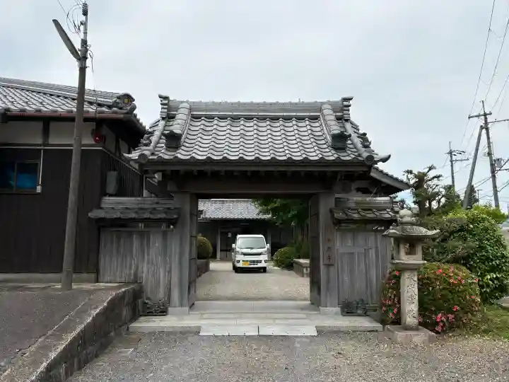 十楽寺の{uncategorized: "未分類", other: "その他", undefined: "問題あり", building: "その他建物", grave: "お墓", sacred_gate: "鳥居", guardian: "狛犬", statue: "像", buddha: "仏像", history: "歴史", nature: "自然", garden: "庭園", animal: "動物", pagoda: "塔", temizu: "手水舎", mountain_gate: "山門・神門", sanctuary: "本殿・本堂", subordinate: "末社・摂社", art: "芸術", scenery: "景色", jizo: "地蔵", ema: "絵馬", goshuin: "御朱印", omikuji: "おみくじ", items: "授与品その他", amulet: "お守り", goshuincho: "御朱印帳", eats: "食事", festival: "お祭り", votive_dance: "神楽", shichigosan: "七五三参", wedding: "結婚式", experience: "体験その他", initially: "初詣", around: "周辺", anti_infection: "感染症対策"}