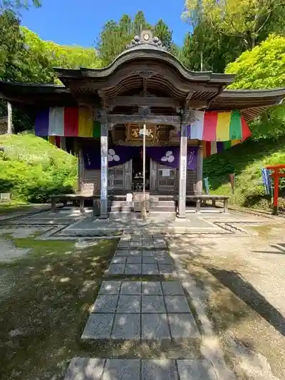 禅定寺の本殿