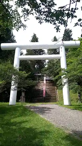 土津神社｜こどもと出世の神さまの鳥居